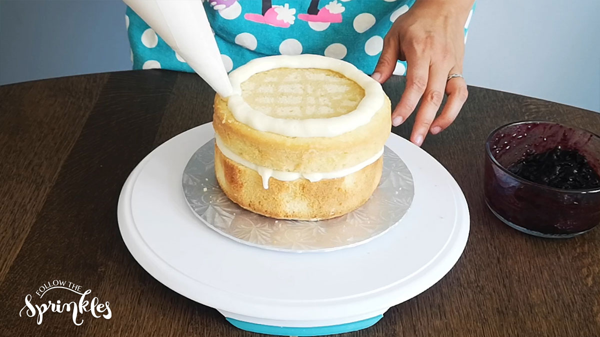 Buttercream cake filling