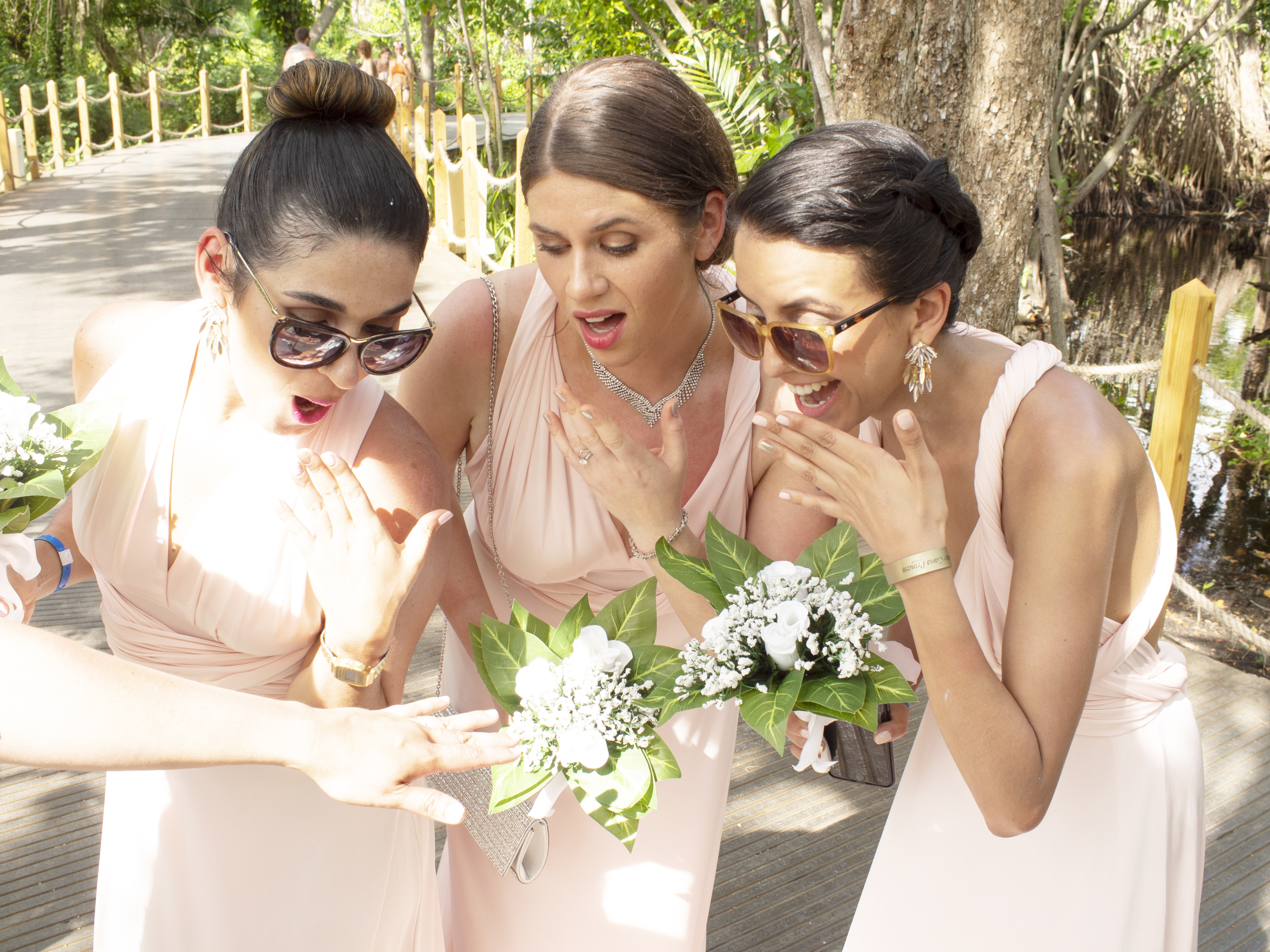 Destination wedding, bridesmaids, bavaro princess resort, Dominican republic, Bavaro princess resort Punta Cana, punta cana wedding, destination wedding canadians, canadian colombian wedding, tayvara, bridesmaids morning, how to choose your bridesmaids